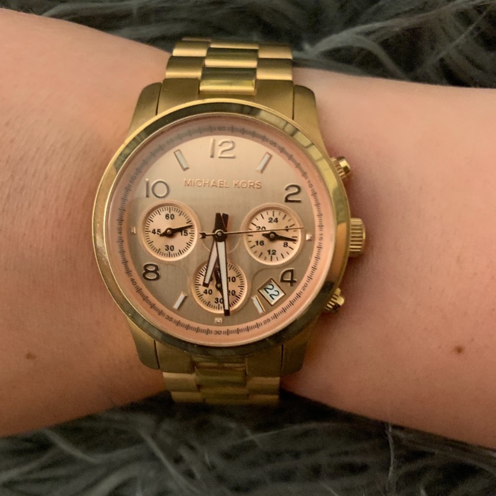 MICHAEL KORS ROSE GOLD WATCH
